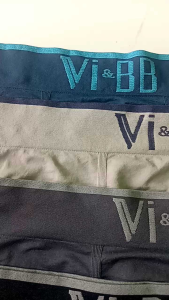3 PCS CELANA DALAM PRIA DEWASA MEREK VI&BB BAHAN KATUN ADEM HALUS LEMBUT DAN MENYERAP KERINGAT JAHITAN RAPI WARNA RANDOM MODEL SEGI EMPAT MODERN