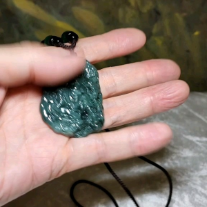 Premium Type A Jadeite greenish Guan Gong with Guandao Seal and Dragon pendant (with certificate) 优质翡翠御龙关公持大关刀捧印玺玉吊坠(带证书)