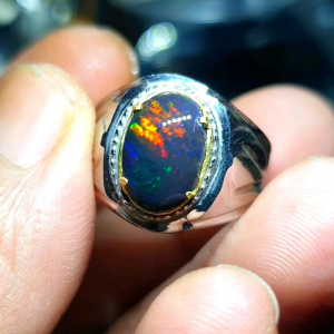 Kalimaya Black Opal Mewah Banten Dim 12*8*4 mm Ring Size 8/9