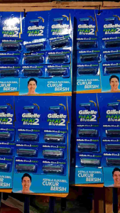gillette blue 2 flexi alat cukur kumis jenggot 24 pcs