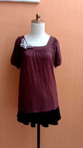 atasan kaos wanita coklat tua MINIMAL cewek M lengan pendek leher kotak blouse santai