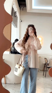 รุ่นนี้สวยม้ากกก เสื้อผูกหน้า แขนพอง ตัวหลวมๆ แมชกับอะไรก็สวย