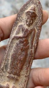 พระร่วง เนื้อตะกั่วสนิมแดง พระเครื่อง พุทธคุณ ตรงปก