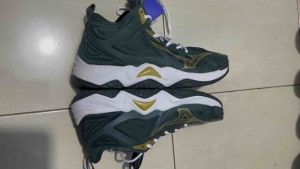 Sepatu Voli Mizuno Momentum 3 Low: Nyaman & Berkualitas