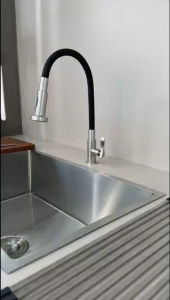 Vòi rửa chén bát inox 304 ong cao siêu bền xoay 720 độ 2 chế độ tuỳ chỉnh cò kèm dây dẫn nước 7009