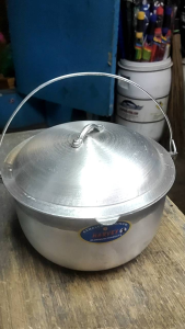 Caldero Swing Handle #1 - Versatile Culinary Essential
