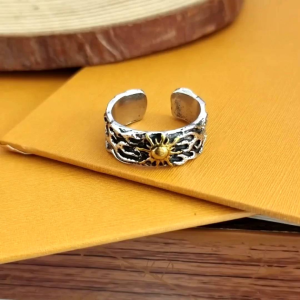 Cincin Elegan Motif Ukiran Energi Matahari (Adjustable)