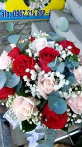 Cốt cầm tay cô dâu nhiều mầu cho dâu lựa chọn hãy vào phân loại nhé - tiện lợi cho cắm hoa tươi - hoa sáp (tặng ghim cài áo chú rể)
