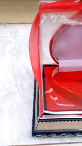 Tempat Perhiasan Pernikahan (Gelang dan Kalung)