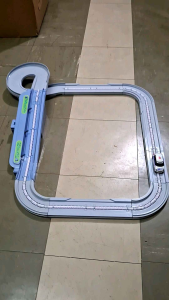 รางรถ. tomica