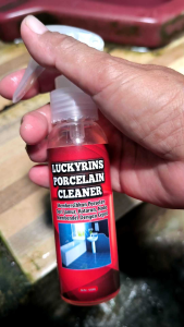 PEMBERSIH KERAK KAMAR MANDI TOILET PORSELEN WC LANTAI LUCKYRINS PORCELAIN CLEANER GRATIS KUAS DAN SARUNG TANGAN