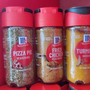 McCormick Curry Powder /Pizza Pie / Fried Chicken/Turmeric Ground/Oregano Leaves Whole Small bots