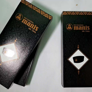 Peci Manis Kopiah Songkok Hitam Polos Motif SM Non AC Plat Kuning Tanpa Kertas