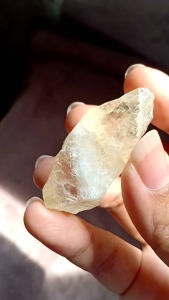 Lemon Quartz | เลม่อน ควอตซ์ #หินดิบ ควอตซ์สีเหลือง ใส