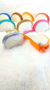 Dompet Anyaman Alami: Elegan & Unik