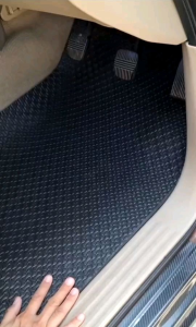 ยางปูพื้นรถยนต์ ตัดเข้ารูป นิสสันมาร์ชเต็มคัน 3 ชิ้น คู่หน้า + หลัง Mrach ปี 10-20