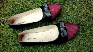 CROWIL-07.FlatShoes Wanita.Sepatu Sandal Wanita Terbaru.Sepatu Rajut Wanita dewasa. CR7 hitam-maroon