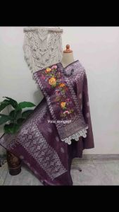 Desain Elegan Untuk Acara: Selendang Songket Silungkang Warna Lylac Silver