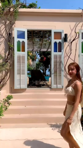 𝑷𝒍𝒂𝒚 𝒘𝒊𝒕𝒉 𝒎𝒆 👙 - ชุดว่ายน้ำลายตาราง สายปรับไขว์ได้ เป็นกระโปรงกางเกงในตัว - PIMWAAR