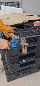 เลื่อยโซ่ 9นิ้ว แบต 4ก้อน หรือ 9-4 บา 4 โซ่