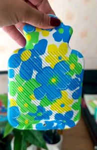 กระเป๋าน้ำร้อน ซึ่งประกอบด้วย เจลประคบยางพารา ราคาถูกกระเป๋าถูก บรรเทาอาการเคล็ดขัดยอก ปวดท้องประจำเดือนได้ดี