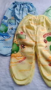 Celana Pajang Bayi Tutup: Kelebihan dan Cara Memilih