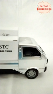 mainan mobil remot cargo truk