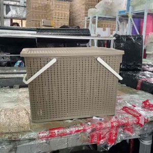 Uniglobal Muti-Purpose Rattan Basket With Cover And Handle Picnic Basket Laundry Organizer Storage Basket