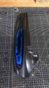 กันร้อนท่อ Mio125 เคฟล่าน้ำเงิน ข้างท่อ ของแต่ง มอเตอร์ไซค์