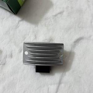 IC máy phát KIA 1T4. Tiết chế máy phát KIA 12v