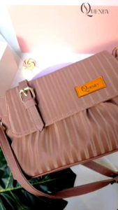 GHIINA SLINGBAG BY QUENBY CHOCOLY: DOMPET MULTIFUNGSI & SLINGBAG MENGESANKAN