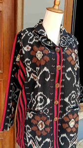 Jas Tenun Wanita Blazer Cahaya Tenun Ikat Terbaru Baju Dinas Baju Guru Baju Kantor Baju Viral Baju Trend Kekinian