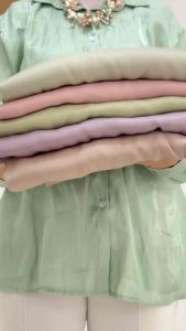 Kemaja Shimmer Top: Kemeja Wanita Kekinian