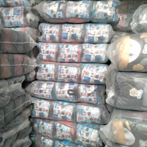 Gendongan Hipseat Boneka