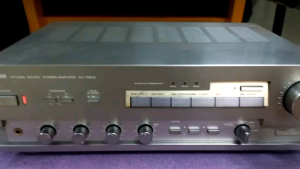 Ampli Yamaha AX-700D còn rất đẹp zin nguyên bản.
