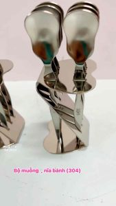 Bộ 6 muỗng/ nĩa bánh inox 304 kèm giá để hình trái tim.
