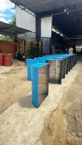 ถังเหล็ก 200ลิตร ขนาด 58x89x30cm. น้ำหนัก 9กก. ผ่าครึ่ง ทำเตาปิ้งย่าง รองอาหารสัตว์ Diy ต่างๆ