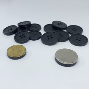 Negro | 6pcs. QQ- Matt Black Button 4 Holes Acrylic Decorative Button Negro DIY Sew