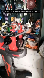 RAKET BADMINTON BOOST 100 ZZ
