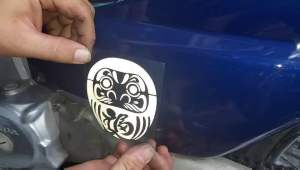 [ 1 MIẾNG ] TEM LẬT ĐẬT PHẢN QUANG LỘT DÁN TRANG TRÍ XE