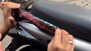 [ 1 MIẾNG ] TEM CHỮ KÍ TRONG SUỐT PHẢN QUANG LỘT