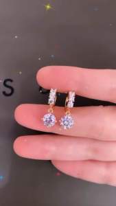 Anting Jepit Xuping Berliaan Emas Putih CXA161