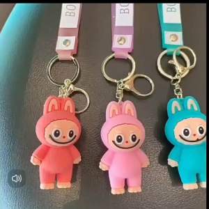 Cartoon Labubu Doll Keychain Cute Bag Charm Holder Cartoon Resin Key Ring Bag Pendant Accessories拉布布小绵羊钥匙扣