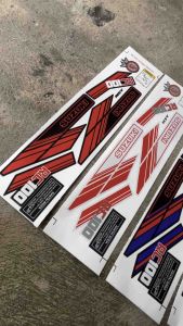 STRIPING STIKER RC100