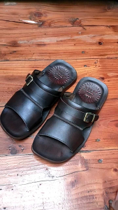 Sandal Selop Kulit Pria Dewasa