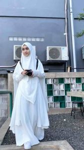 Yumna set best seller