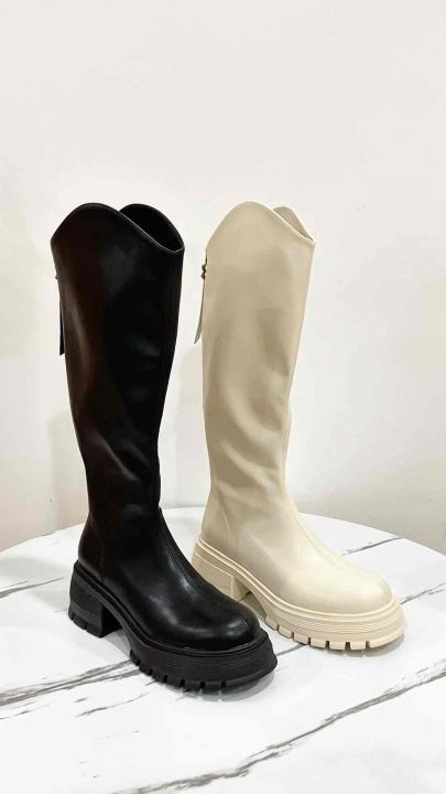 BREVINNI Arvea Knee-High Chunky Boots || Sepatu Boots Wanita