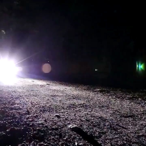 LAMPU MOTOR H4 LASER HI LO 12V - 24V 2 WARNA MOTOR MOBIL