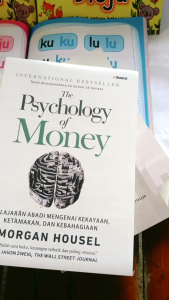 paket hemat bundling 2 buku ATOMIC HABITS PSCYHOLOGY of MONEY