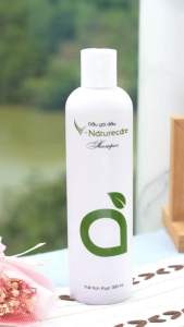 Dầu gội Vnaturecare – Giúp tóc mềm mại chắc khỏe chống hư tổn chân tóc_Phù hợp với mọi đối tượng